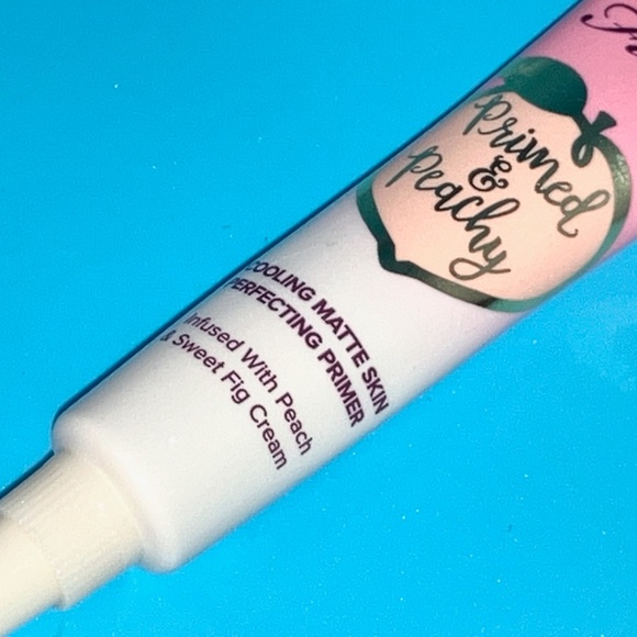๐ $14 - Too Faced Primed & Peachy Matte Cooling Skin Perfecting Primer Travel - Picture 5 of 11